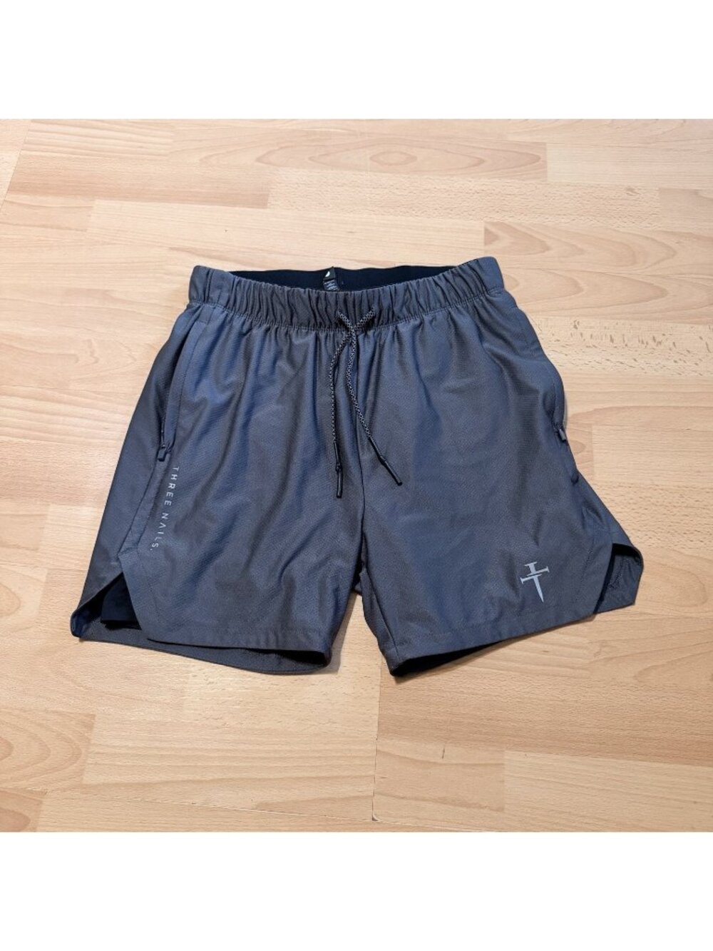 Three Nails Pro Tech 2.0 Liner Shorts Size Medium Gray  5" Drawstring Pockets Sm